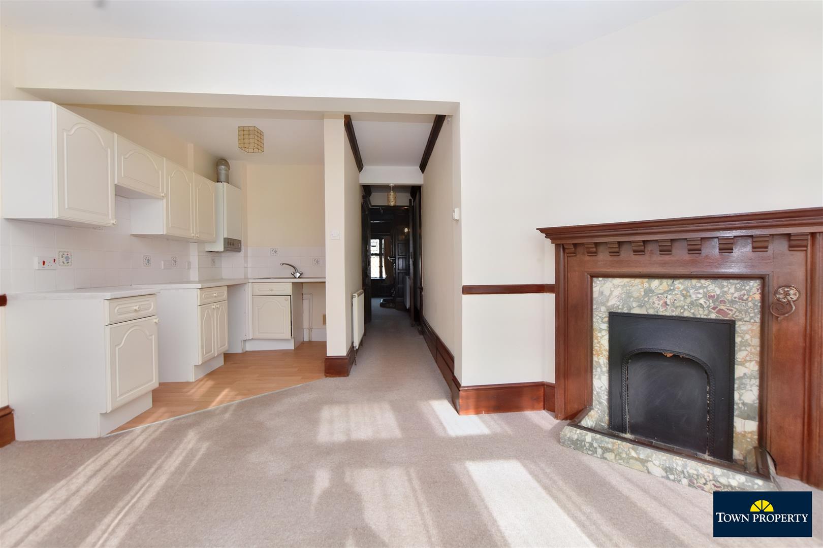 Property Details for Spencer Road Eastbourne BN21 4PB Town Property